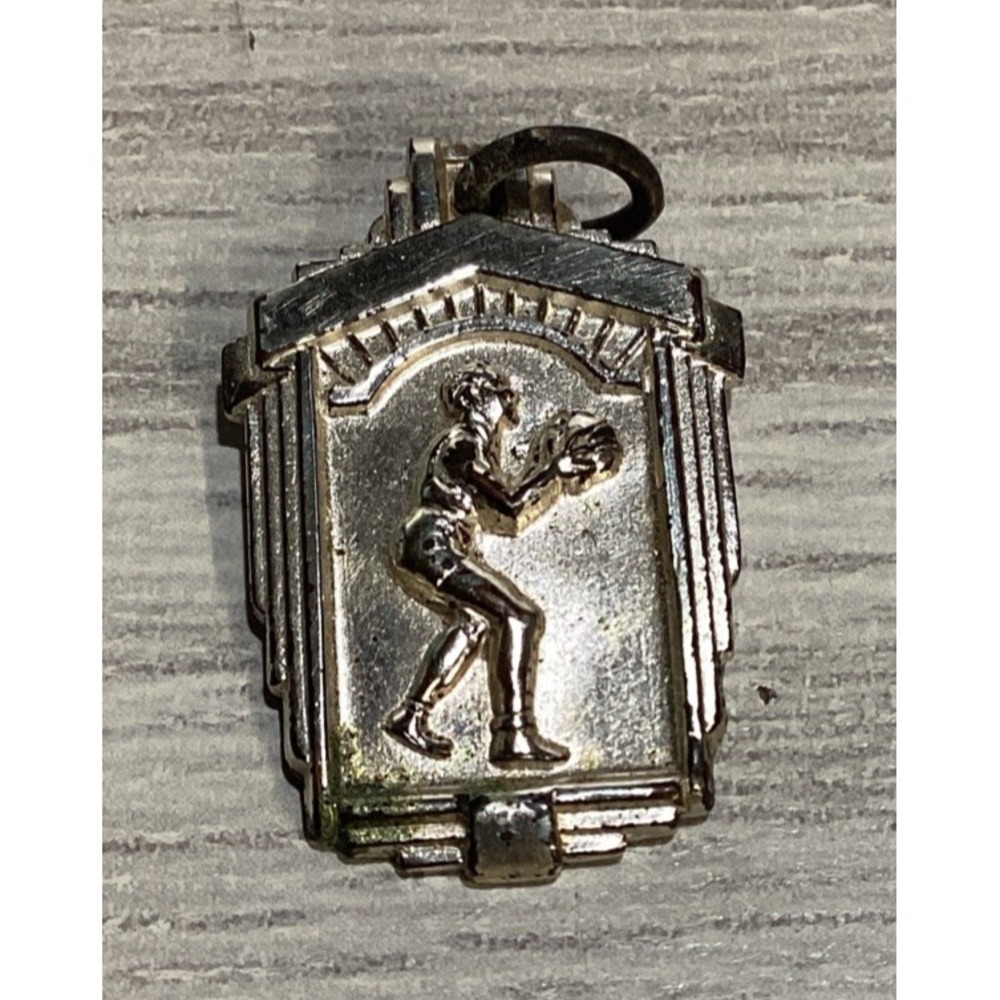 Silvertone Pendant w/ Sports‎ Recognition Community Basketball Textured Vintage